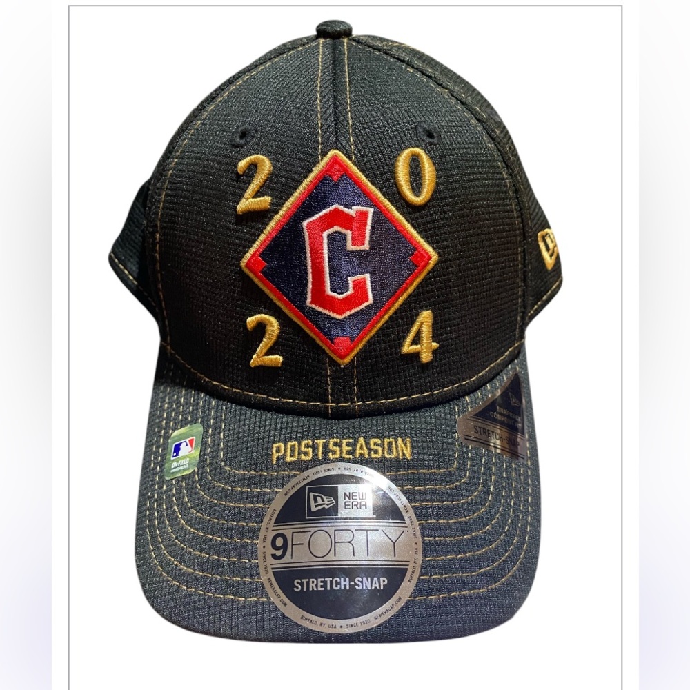 New Era Cubs Postseason Black and Gold Cap